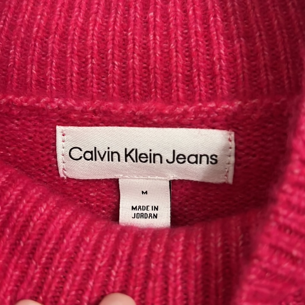 CALVIN KLEIN PINK MOCK NECK - Picture 7 of 9